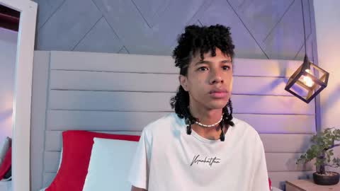 Snapshot of johan_gz_ chatting on 22, 11, 2025 Johan online show from 22, 11, 2025