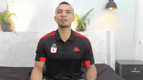 Snapshot of johan_miller1 chatting on 14, 11, 2025 johan online show from 14, 11, 2025