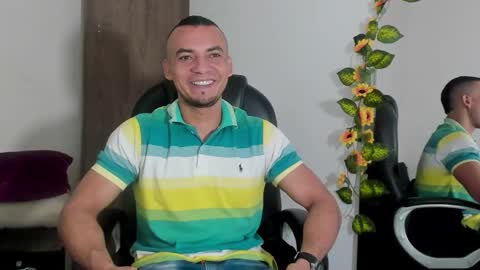 Snapshot of johan_miller1 chatting on 27, 11, 2025 johan online show from 27, 11, 2025