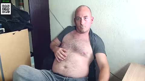 Snapshot of johanbarker chatting on 5, 12, 2024 Johan online show from 5, 12, 2024