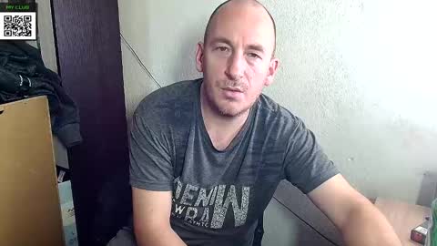 Snapshot of johanbarker chatting on 9, 12, 2024 Johan online show from 9, 12, 2024