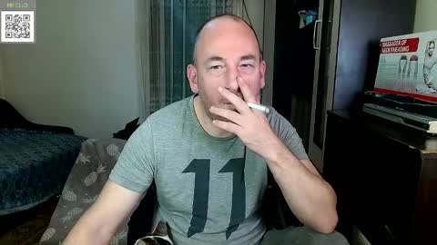 Snapshot of johanbarker chatting on 10, 3, 2025 Johan online show from 10, 3, 2025