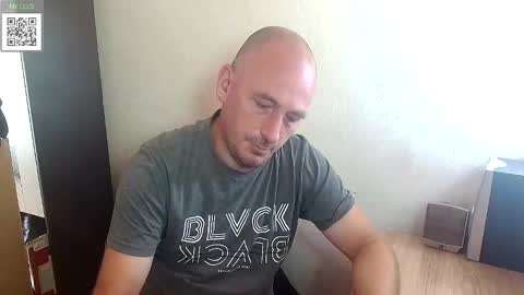 Snapshot of johanbarker chatting on 25, 9, 2025 Johan online show from 25, 9, 2025