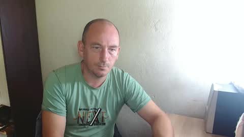 Snapshot of johanbarker chatting on 22, 10, 2025 Johan online show from 22, 10, 2025