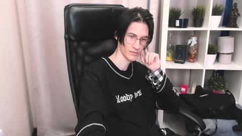 Snapshot of john__strong chatting on 5, 6, 2026 john__strong online show from 5, 6, 2026