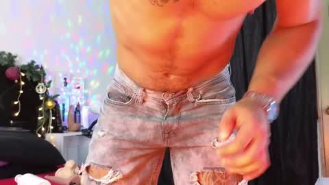 Snapshot of john_and_louis chatting on 20, 12, 2024 John online show from 20, 12, 2024