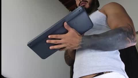 Snapshot of john_and_louis chatting on 16, 2, 2025 John online show from 16, 2, 2025