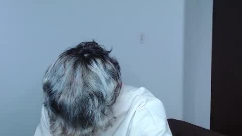 John Vichenso online show from 17, 10, 2025