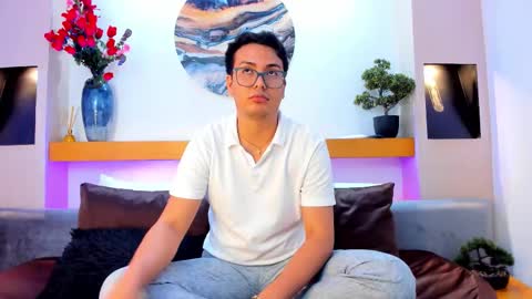 Snapshot of johnbelrose chatting on 7, 11, 2025 johnbelrose online show from 7, 11, 2025