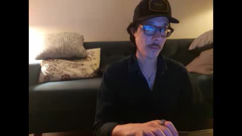 Johnee online show from 4, 10, 2025