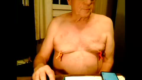 Snapshot of johnjohn6226623 chatting on 17, 12, 2025 johnjohn6226 online show from 17, 12, 2025