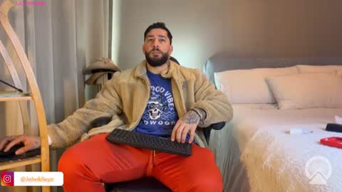 Snapshot of johnklleyn chatting on 3, 8, 2026 john online show from 3, 8, 2026