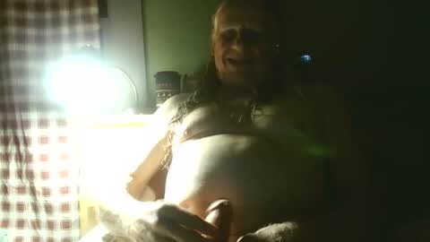 Snapshot of johnnieq1971 chatting on 9, 4, 2026 johnnieq1971 online show from 9, 4, 2026