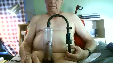 Snapshot of johnnieq1971 chatting on 30, 5, 2026 johnnieq1971 online show from 30, 5, 2026