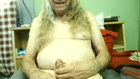 Snapshot of johnnieq1971 chatting on 16, 6, 2026 johnnieq1971 online show from 16, 6, 2026