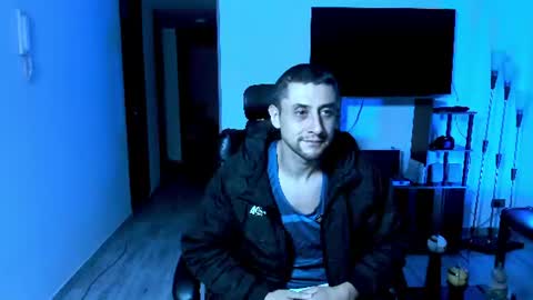 Snapshot of johnny_seens1 chatting on 25, 7, 2026 Johnny online show from 25, 7, 2026
