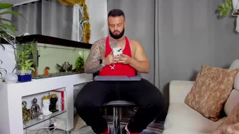 Snapshot of johnnygrayson_ chatting on 23, 12, 2024 JOHNNY online show from 23, 12, 2024