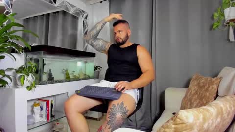 Snapshot of johnnygrayson_ chatting on 16, 1, 2025 JOHNNY online show from 16, 1, 2025