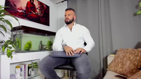 Snapshot of johnnygrayson_ chatting on 3, 2, 2025 JOHNNY online show from 3, 2, 2025