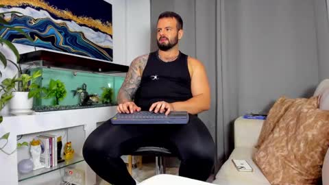 Snapshot of johnnygrayson_ chatting on 21, 2, 2025 JOHNNY online show from 21, 2, 2025