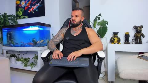 Snapshot of johnnygrayson_ chatting on 13, 9, 2025 JOHNNY online show from 13, 9, 2025