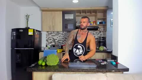 Snapshot of johnnygrayson_ chatting on 21, 11, 2025 JOHNNY online show from 21, 11, 2025