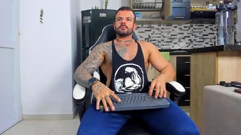 Snapshot of johnnygrayson_ chatting on 1, 12, 2025 JOHNNY online show from 1, 12, 2025