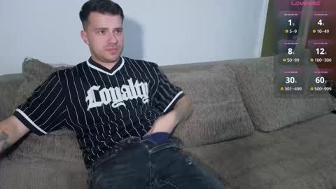 Snapshot of johnnylove21 chatting on 22, 10, 2025 Johnny online show from 22, 10, 2025