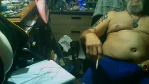 johnnyshung1 online show from 22, 12, 2025