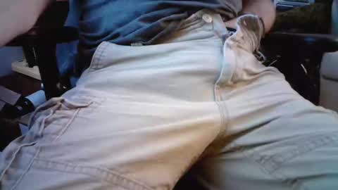 johnnyvalentino112 online show from 2, 10, 2025