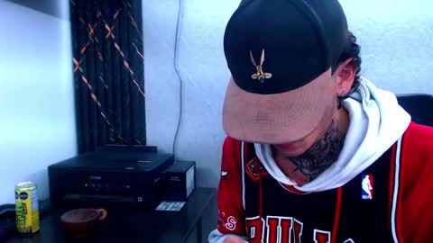 johnsonisaac94  online show from 8, 2, 2025