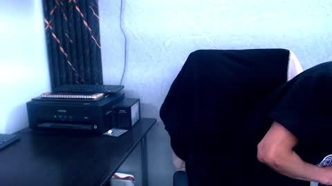 johnsonisaac94  online show from 10, 2, 2025