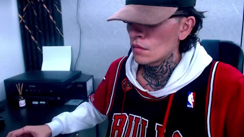 johnsonisaac94  online show from 16, 2, 2025