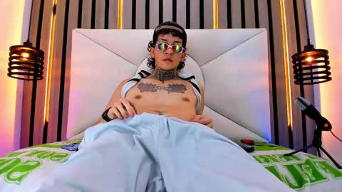 johnsonisaac94  online show from 7, 3, 2025