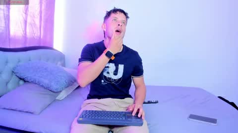 johnycooper08 online show from 8, 6, 2026