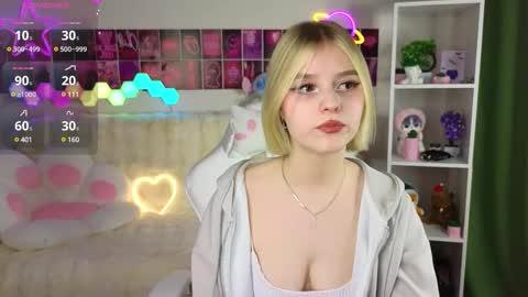 Snapshot of joice_queen chatting on 1, 3, 2025 Paula online show from 1, 3, 2025