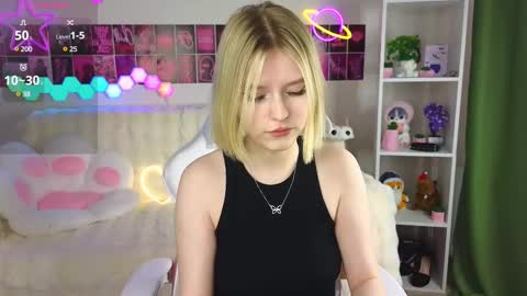 Snapshot of joice_queen chatting on 9, 3, 2025 Paula online show from 9, 3, 2025