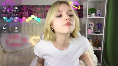 Snapshot of joice_queen chatting on 12, 3, 2025 Paula online show from 12, 3, 2025