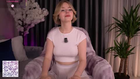 Snapshot of joice_queen chatting on 5, 10, 2025 Paula online show from 5, 10, 2025