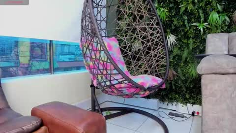 Snapshot of jolie_sanz chatting on 12, 11, 2025 Jolie online show from 12, 11, 2025