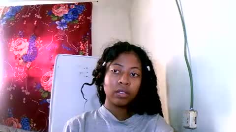 joliekah27 online show from 27, 1, 2025