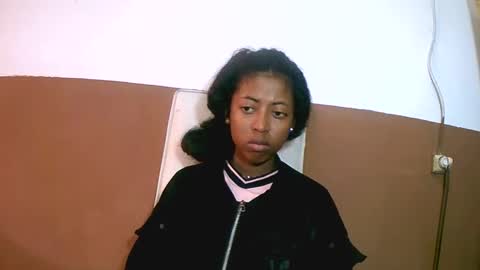 joliekah27 online show from 11, 2, 2025