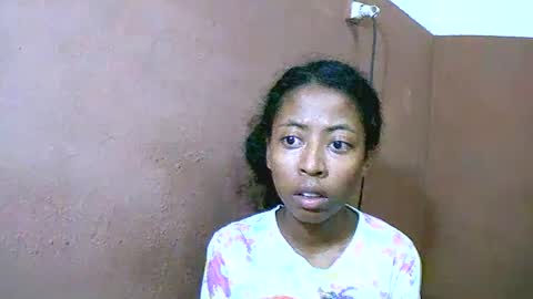 joliekah27 online show from 5, 3, 2025