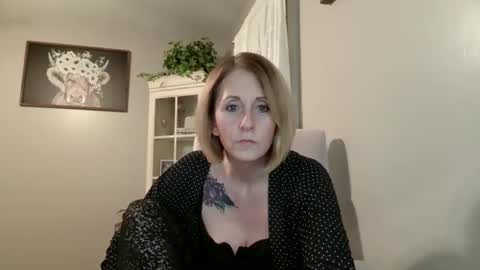 Jolie online show from 11, 4, 2026