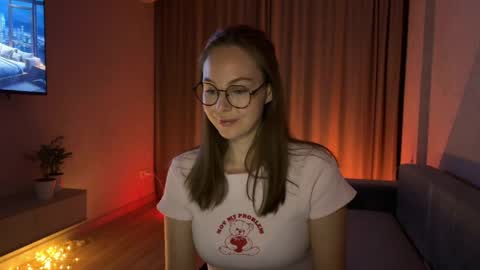 jolly_dollyy online show from 8, 4, 2026