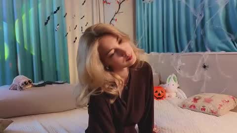 Viola online show from 30, 10, 2025