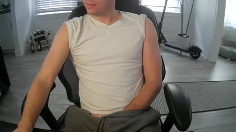 Snapshot of jonaron1121 chatting on 14, 12, 2024 Jon online show from 14, 12, 2024