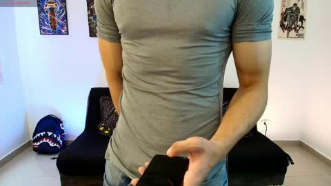 Snapshot of jonathanjoestar_ chatting on 18, 4, 2026 Instagram jonathanfit14 online show from 18, 4, 2026