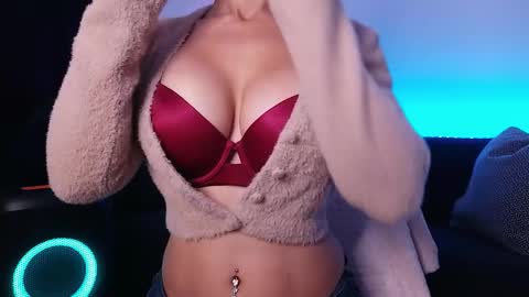Snapshot of jonesalesya chatting on 9, 9, 2025 AlesyaJ online show from 9, 9, 2025