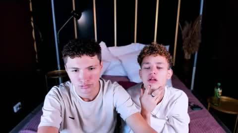 Snapshot of jonny_dark chatting on 8, 10, 2025 Jonny online show from 8, 10, 2025